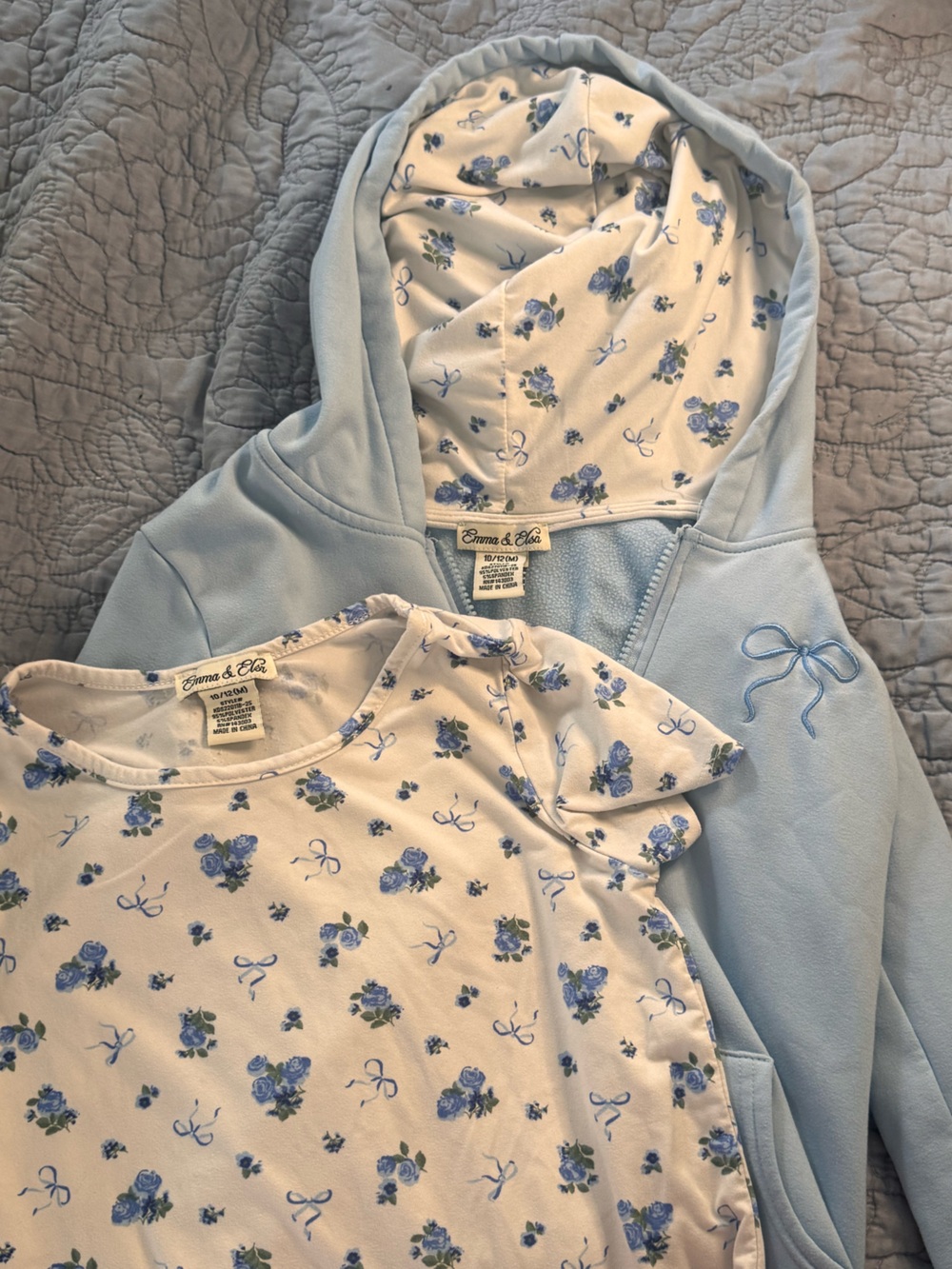 Emma & Elsa Light Blue Floral Hoodie w/ matching shirt 10/12 M